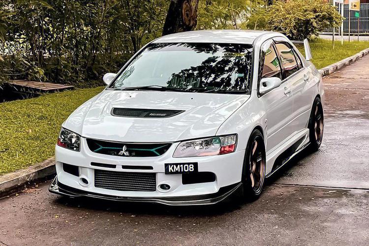 三菱蓝瑟翼神图片(三菱蓝瑟最新款)