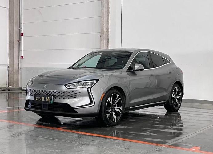 赛力斯e5价格多少钱一辆(赛力斯sf52020款)