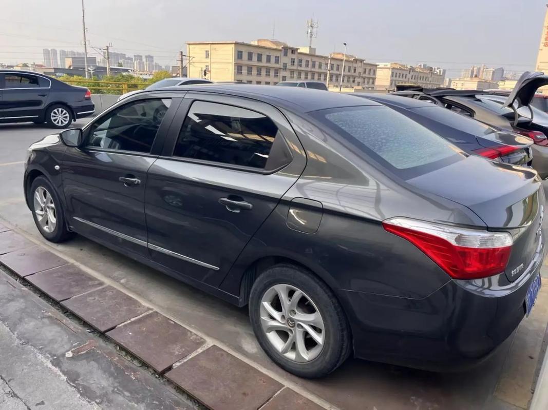 雪铁龙爱丽舍油箱多少升 东风雪铁龙爱丽舍油箱容量是多少