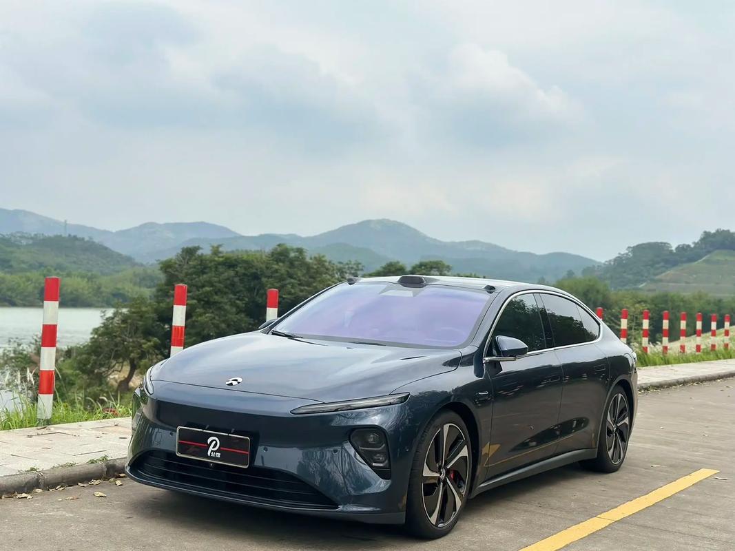 蔚来汽车et7价格及图片,蔚来et7百度百科