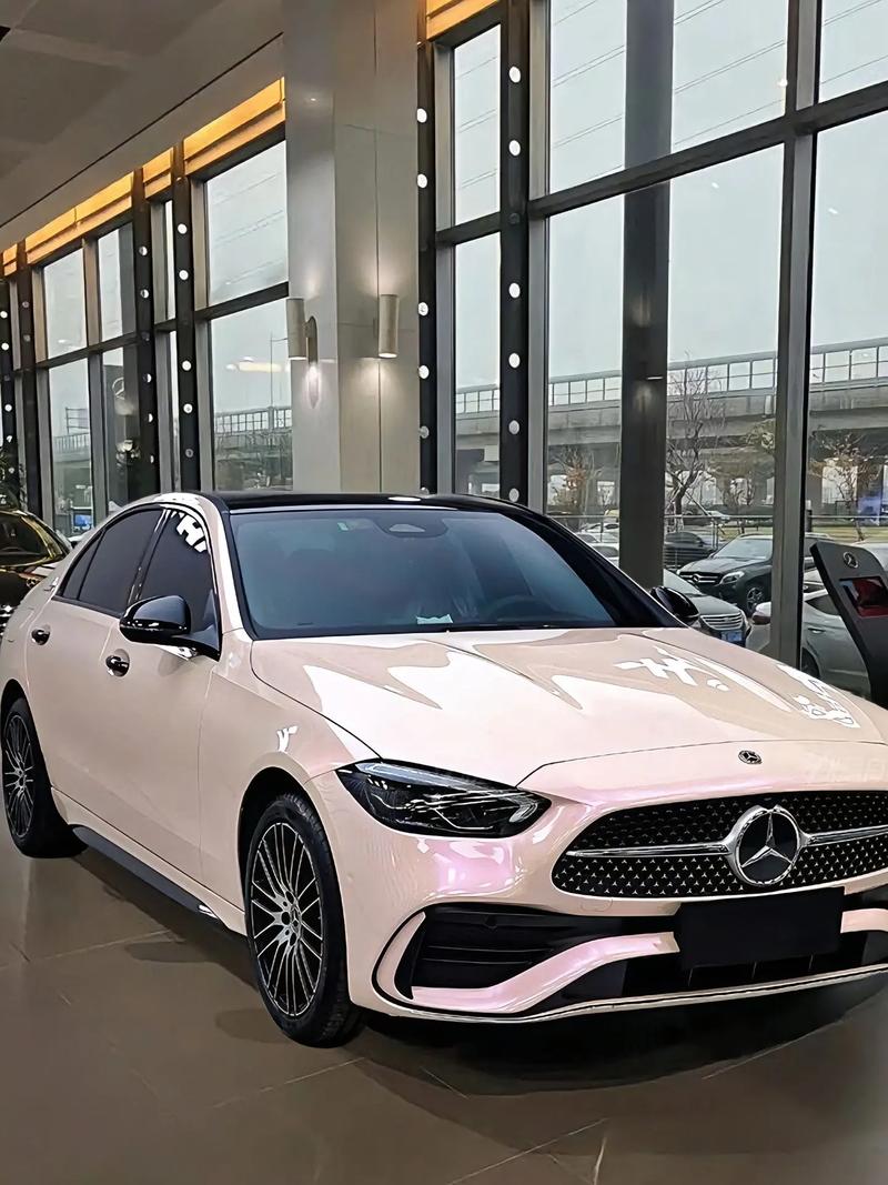 奔驰最新款c级(奔驰最新款c级车型)