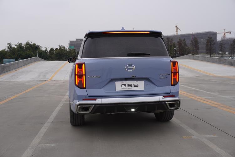 第二代广汽传祺gs4/第二代广汽传祺Gs8与丰田皇冠的车身长度