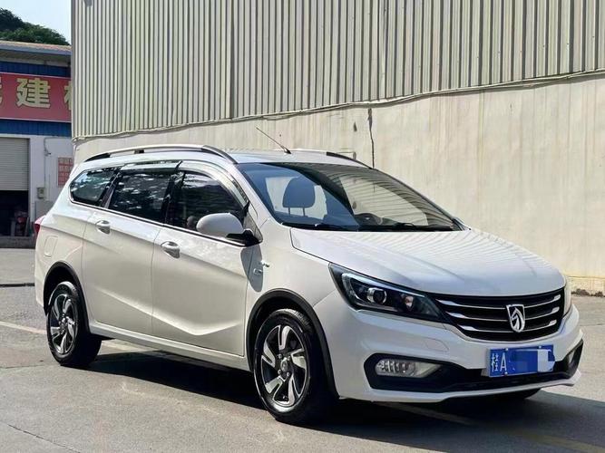 宝骏两厢车图片／宝骏两厢车都有什么车型