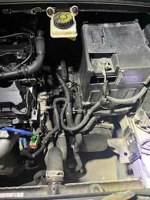 2012东风标致308,2012东风标致308自动档车速感应器在什么位置