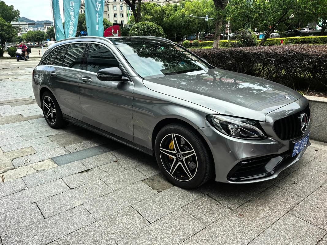 奔驰c180报价及图片价格(2013奔驰c180报价及图片)